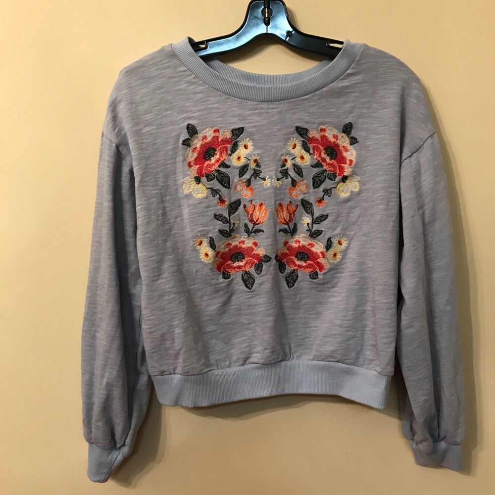 Lydelle Floral Embroidered Top